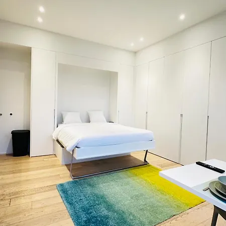 Fischer à La Pétrusse 002 Apartamento